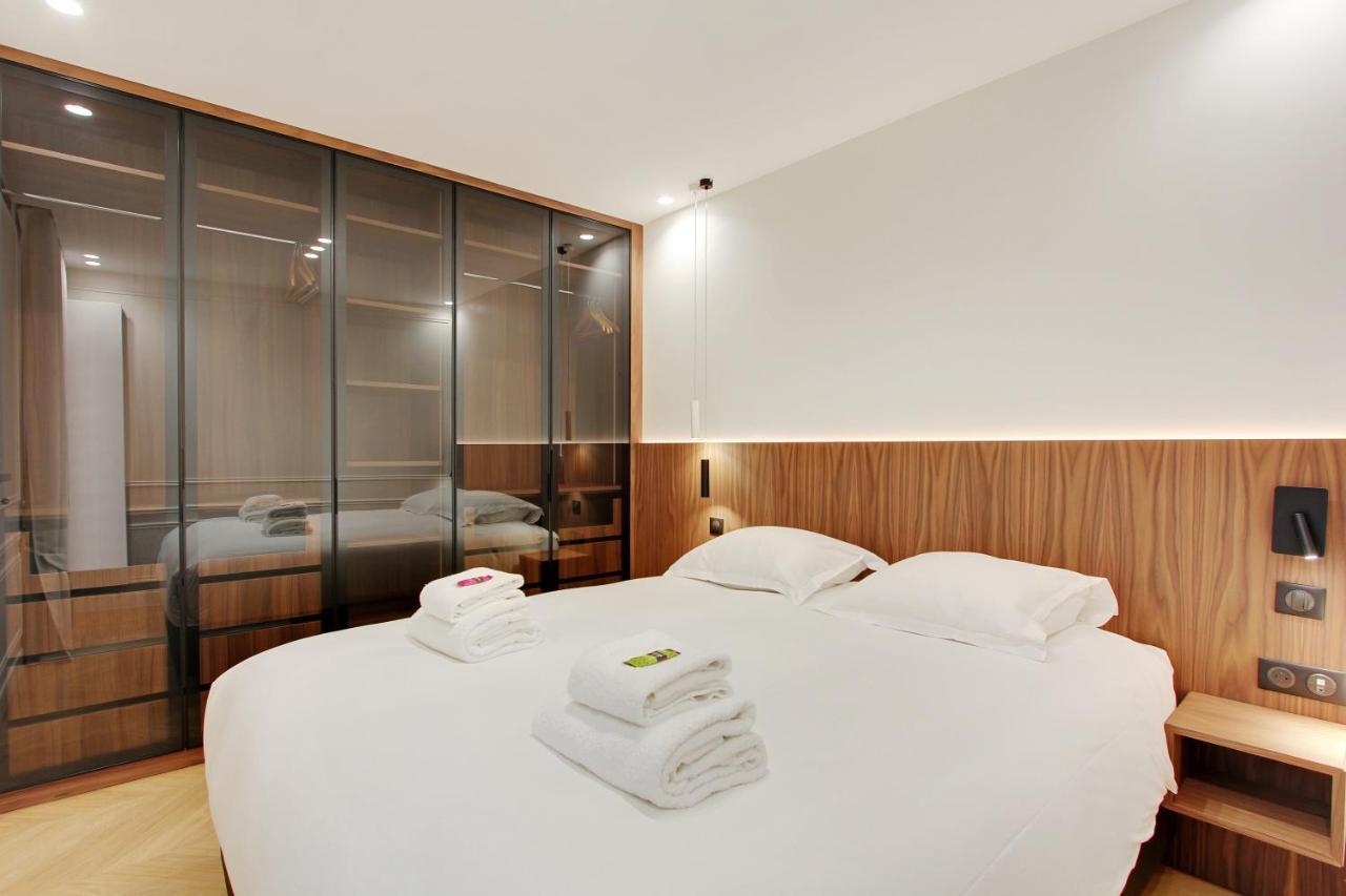 Stunning Apartment With View At The Very Heart Of Paris Luaran gambar
