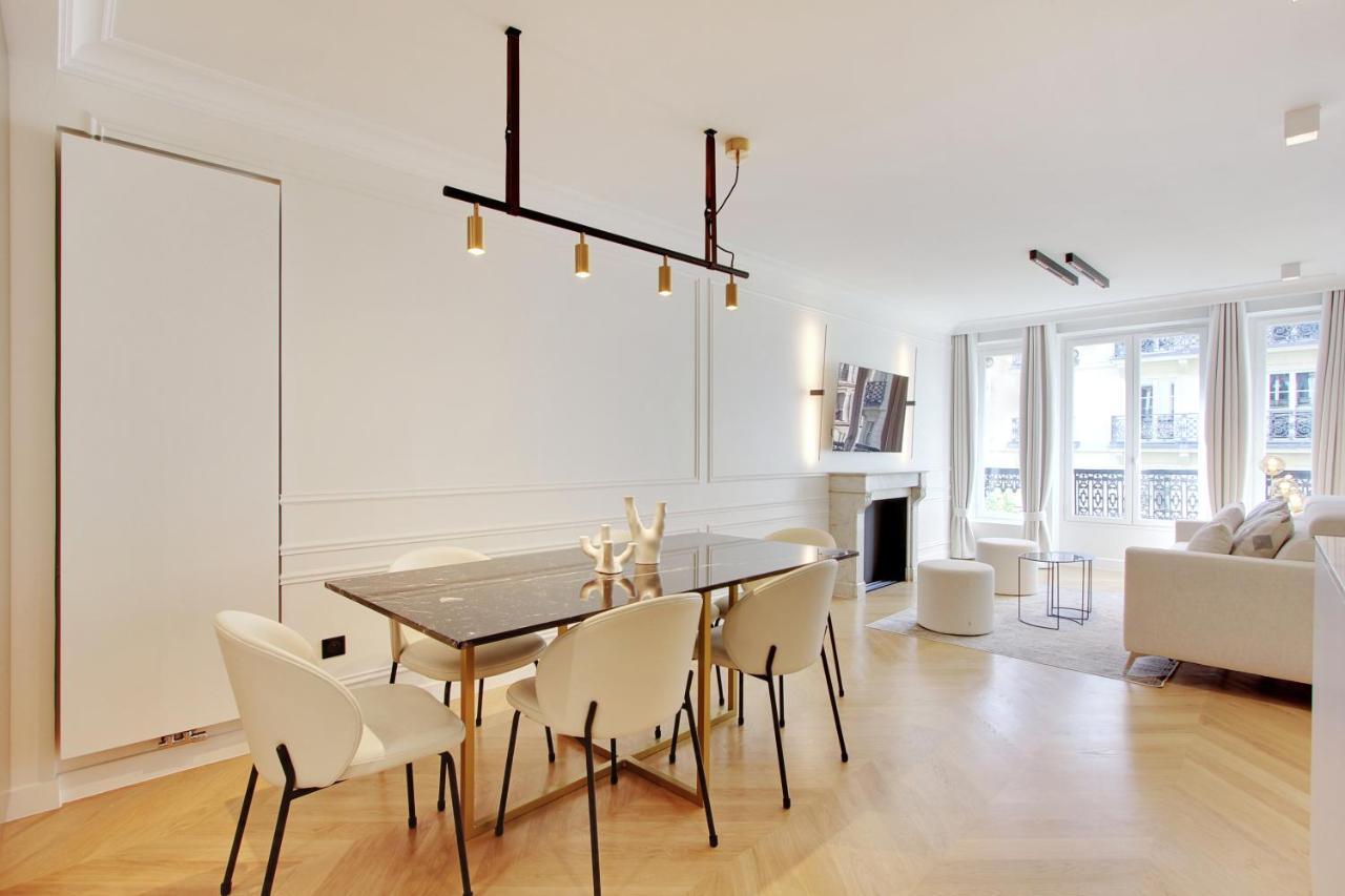 Stunning Apartment With View At The Very Heart Of Paris Luaran gambar
